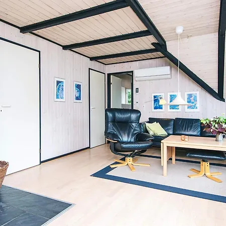 Holiday home 8 Person In R M *