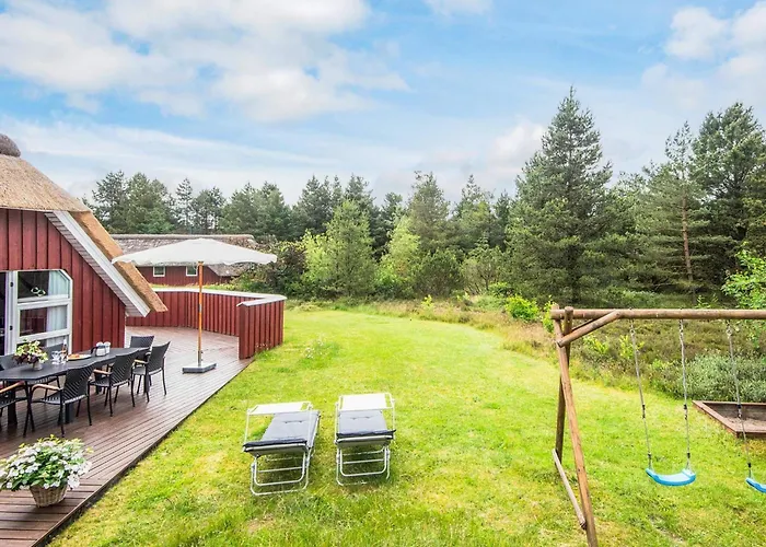 8 Person In Romo-by Traum Kongsmark